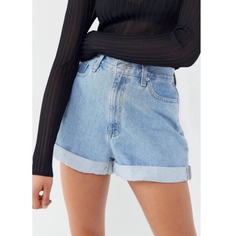 Urban Outfitters BDG Light Wash Mom High Rise Shorts - Size 26